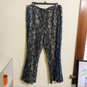 Wild Fable by Target Snake Print Soft Trousers